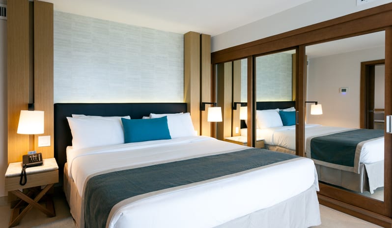 Deluxe One Bedroom Suite